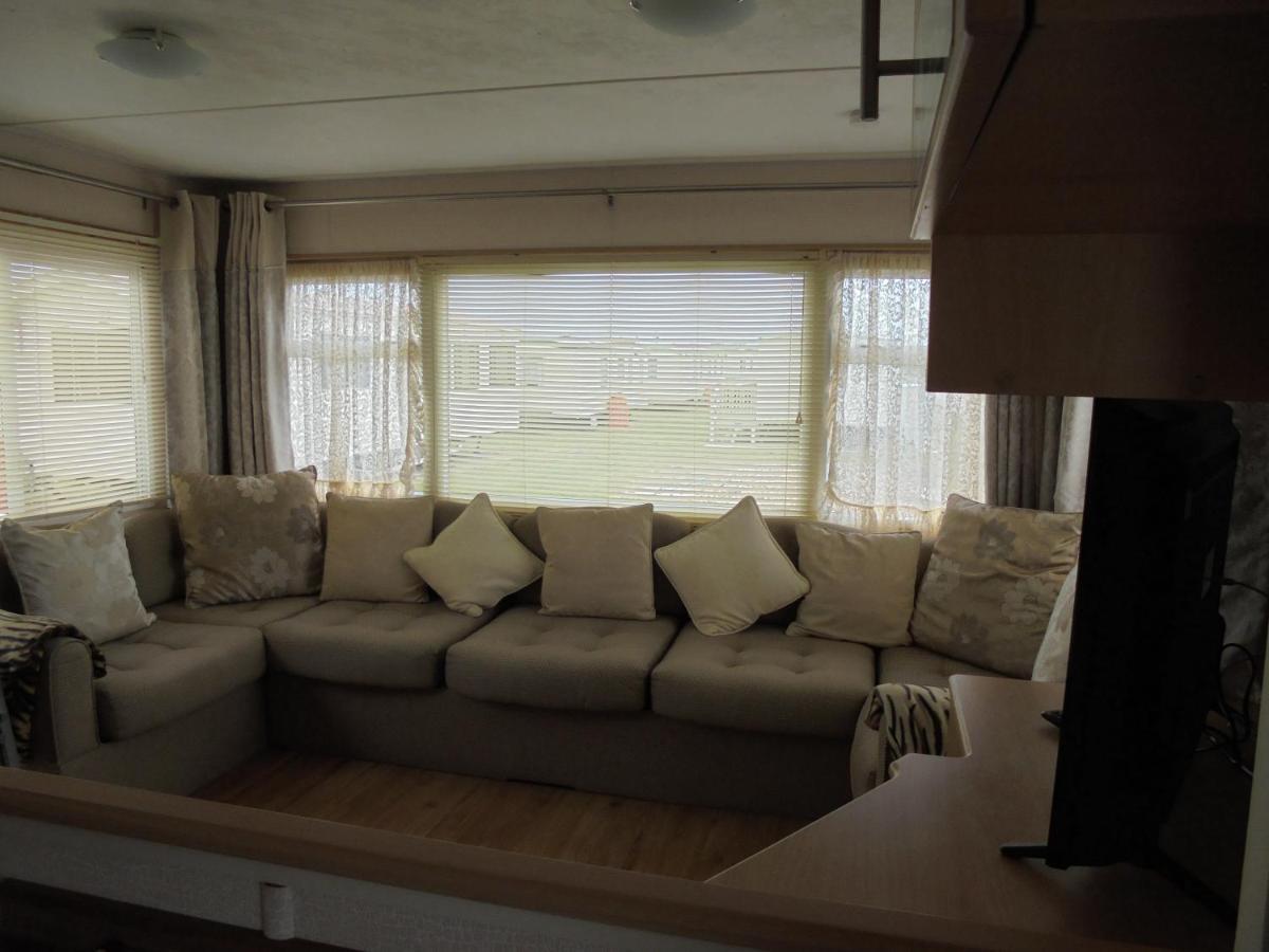6 Berth On Golden Anchor Apartment Chapel Saint Leonards Bagian luar foto